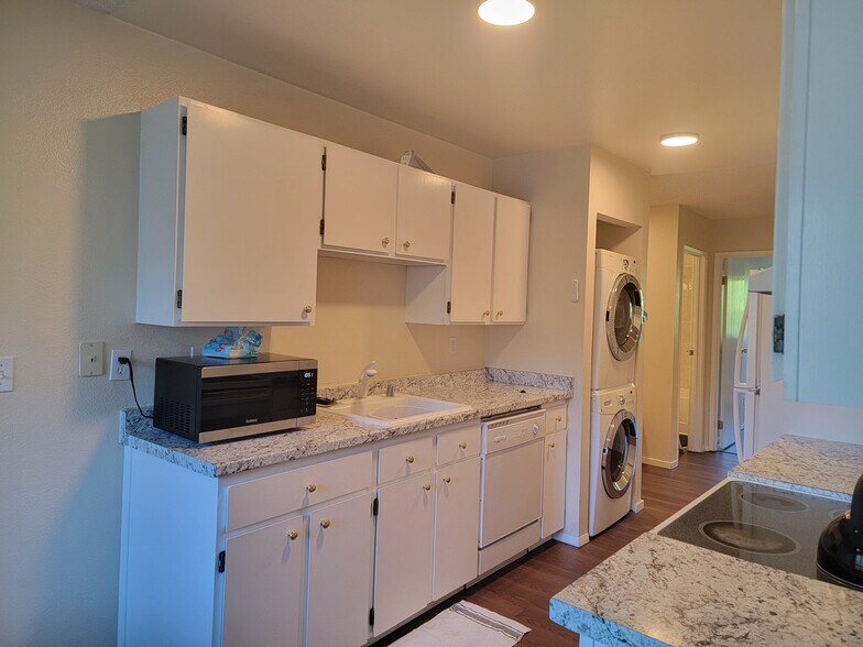 Building Photo - 14124 74th Pl NE