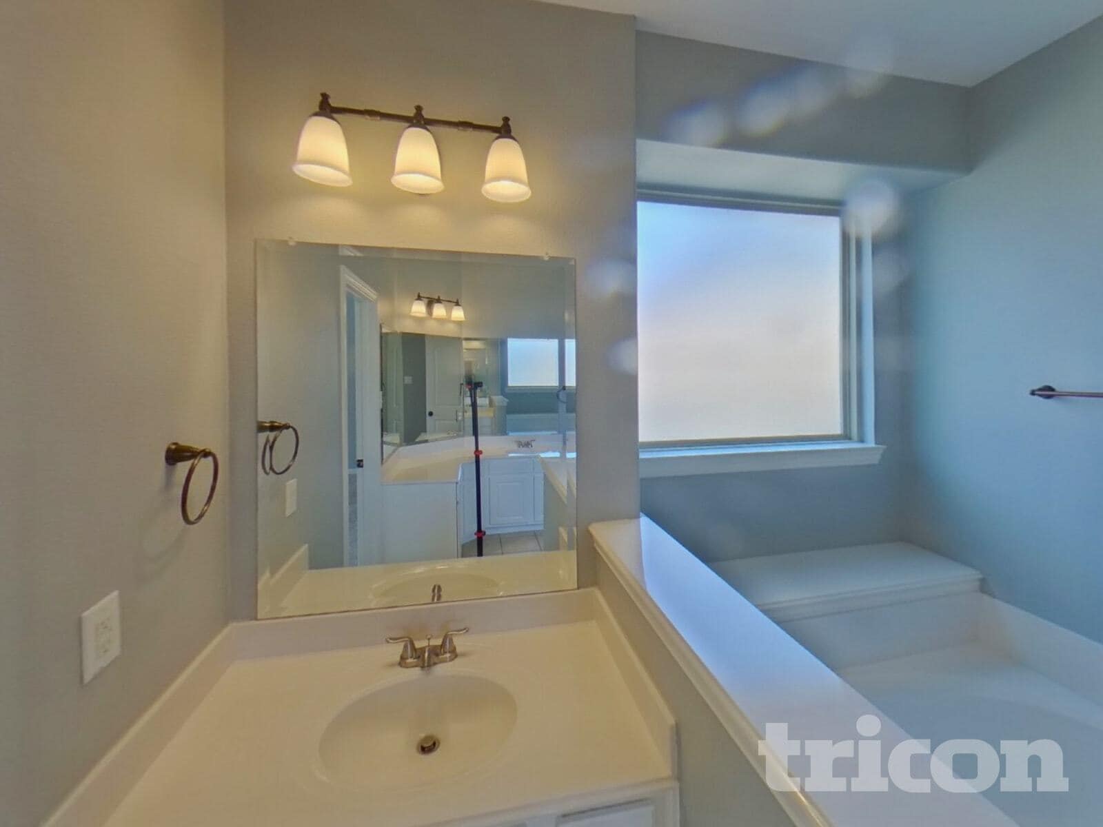 Building Photo - 2107 Parkvista Ct