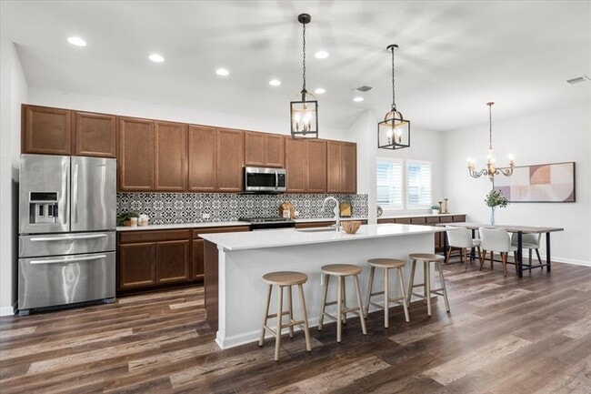 Building Photo - 7909 Catbird Ln