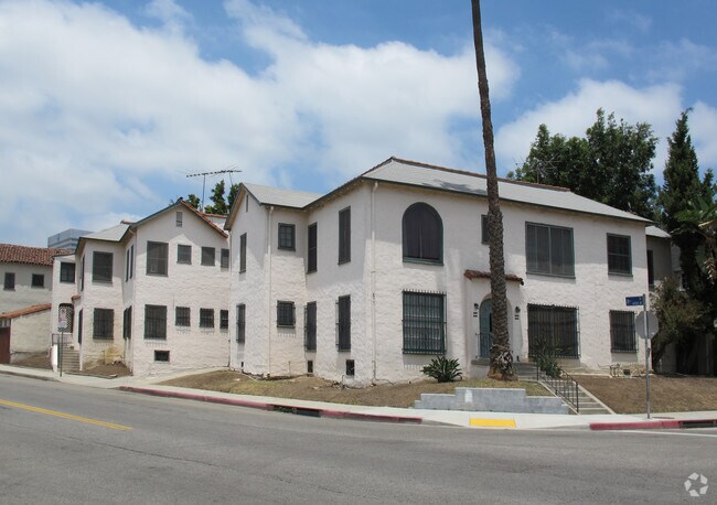 Building Photo - 757 S Ogden Dr
