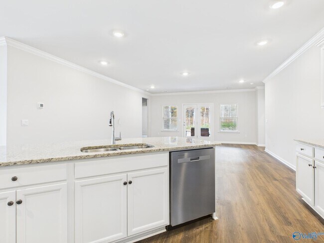 Building Photo - 157 High Leaf Dr