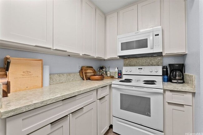 Building Photo - 516 Mananai Pl