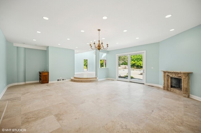Building Photo - 2305 Tennyson Ln