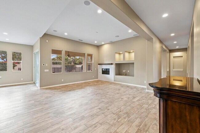 Building Photo - 113 Azzuro Dr