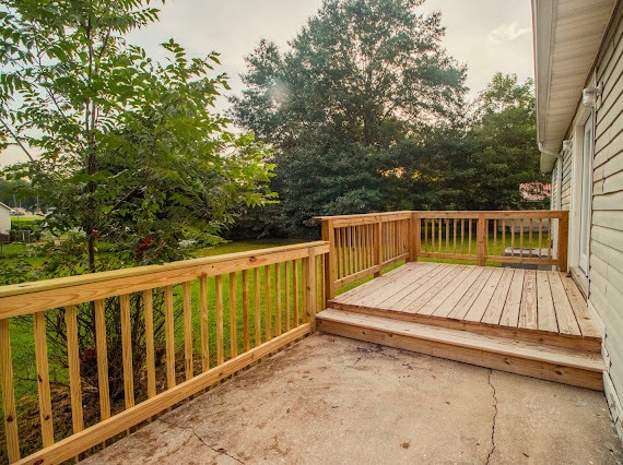 Building Photo - 4905 Robbins Dr