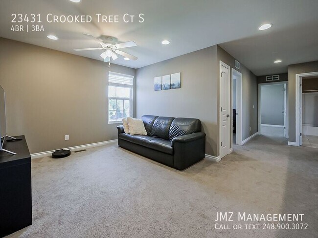 Building Photo - 23431 Crooked Tree Ct S