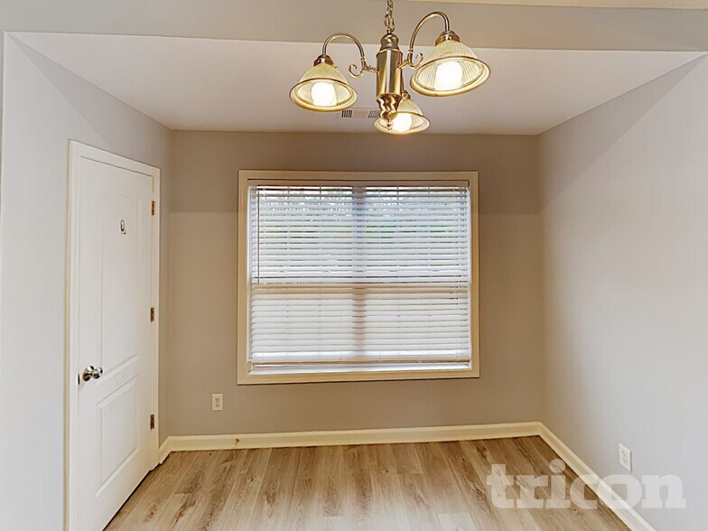 Building Photo - 9635 Poole Rd