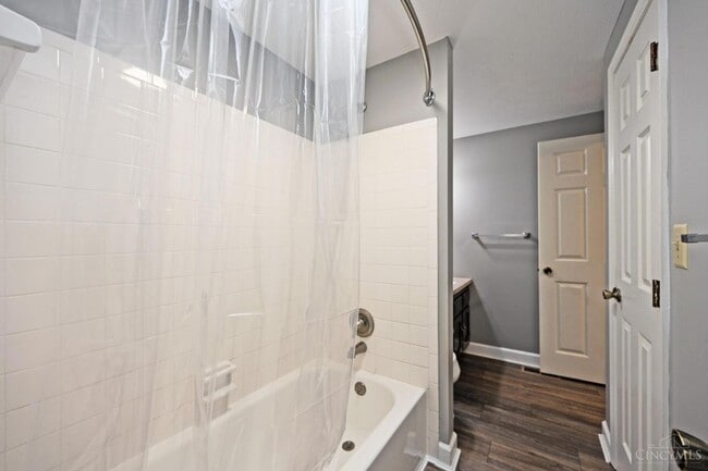 Building Photo - 920 Woodlyn Dr N