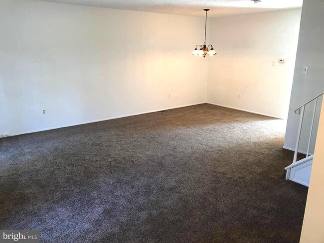 Primary Photo - 56 Burgundy Dr