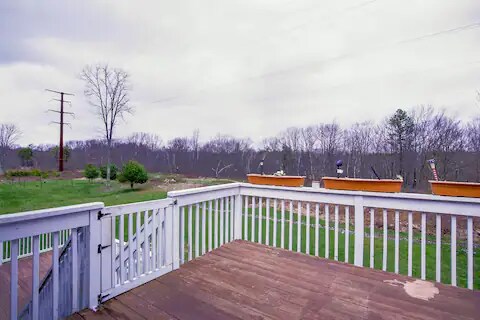 Building Photo - 1019 Cricket Ln