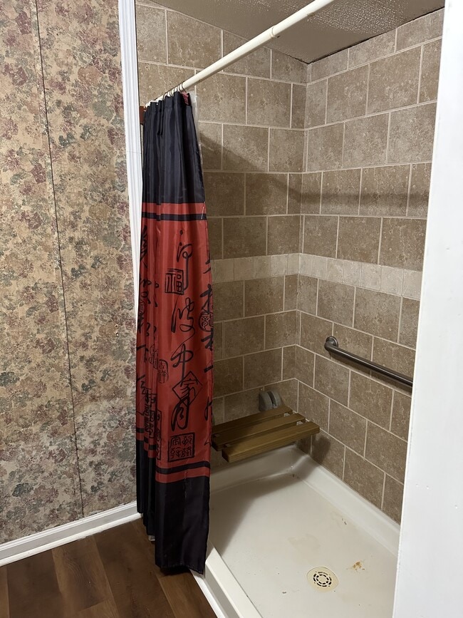 Building Photo - 5 Arrowhead Rd