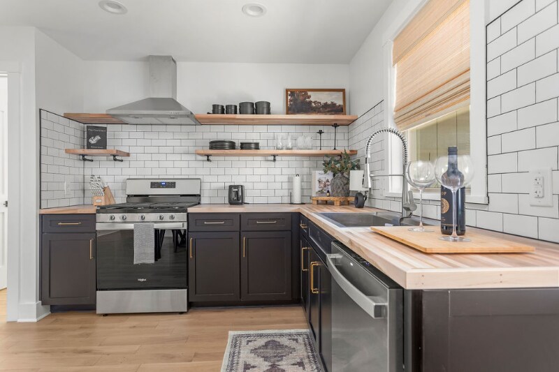 Building Photo - 1145 North Blvd