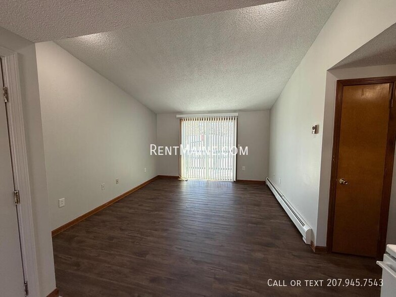 Building Photo - 381-385 Pine St.