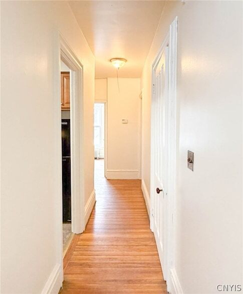 Building Photo - 507 Henry St