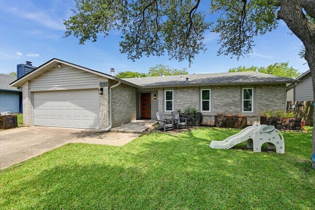 Primary Photo - 11105 Jordan Ln