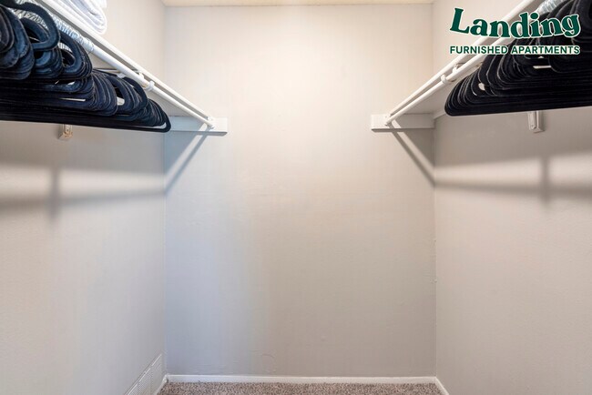 Building Photo - 16100 Henderson Pass