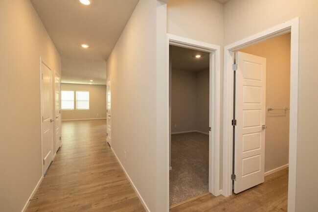 Building Photo - Modern One-Level Rancher South Spokane Valley Community - Elk Meadow Estate