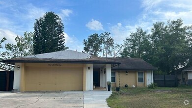 Building Photo - 121 Buck Ct