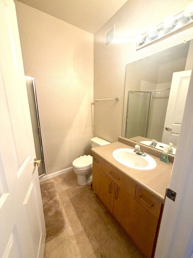 Building Photo - 9538 W San Juan Cir