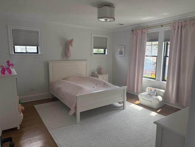 Building Photo - 119 Woodbine Cir