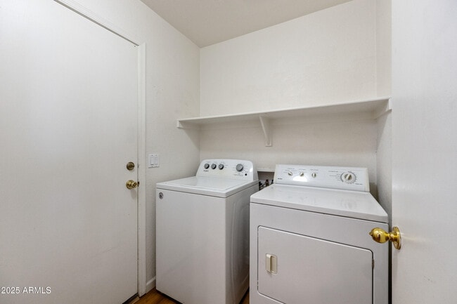 Building Photo - 7737 E Onza Ave