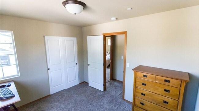 Building Photo - 713 Verbena