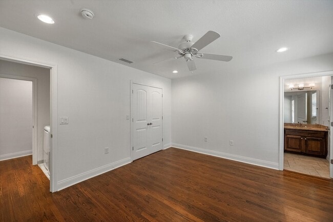 Building Photo - 5305 Emerson Ave