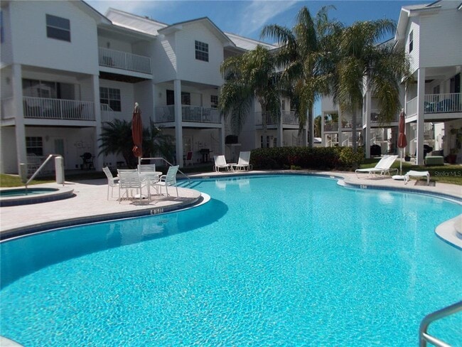 Building Photo - 135 Shoals Cir