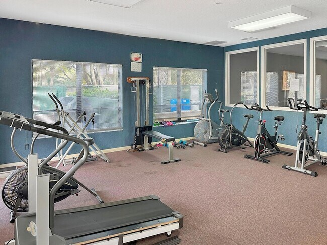 Building Photo - 6090 N Sabal Palm Blvd
