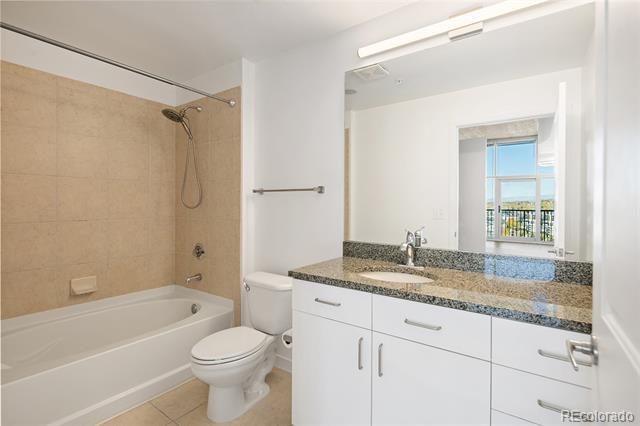 Building Photo - 1700 Bassett St