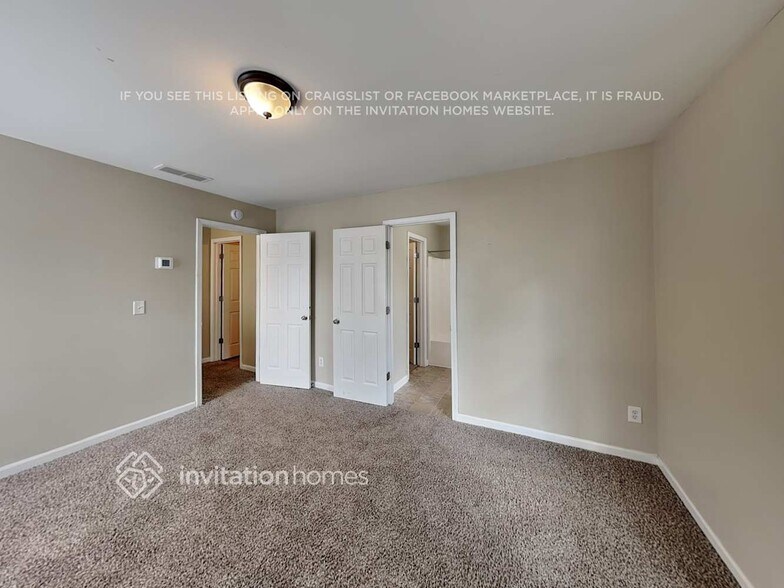 Building Photo - 1418 Woodbine Ave SE