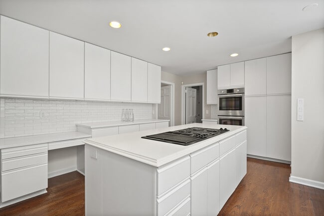 Building Photo - 120 Zaccheus Mead Ln