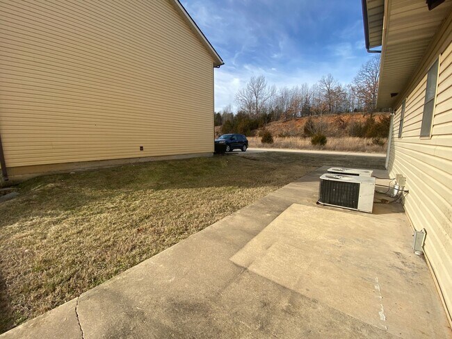 Building Photo - 162 Vickie Lynn Ln