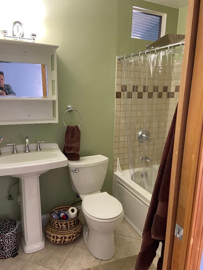 Building Photo - 157 Winnisimmet St