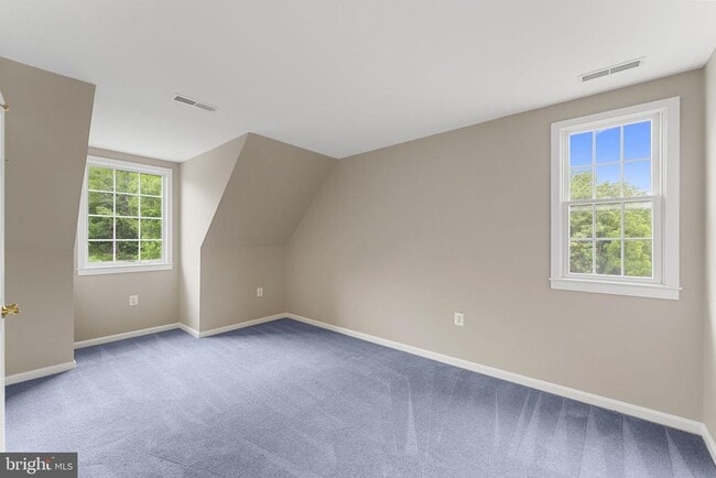 Building Photo - 16250 Short Hill Rd