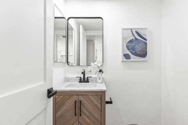 Building Photo - 4514 Dawson Ave