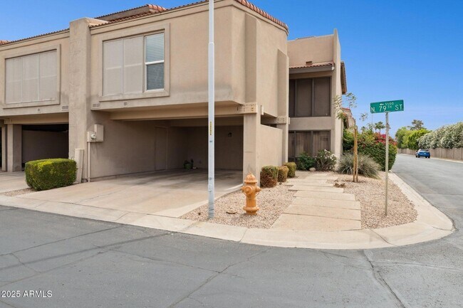 Building Photo - 5601 N 79th St