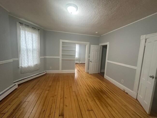 Building Photo - 108 New Britain Ave