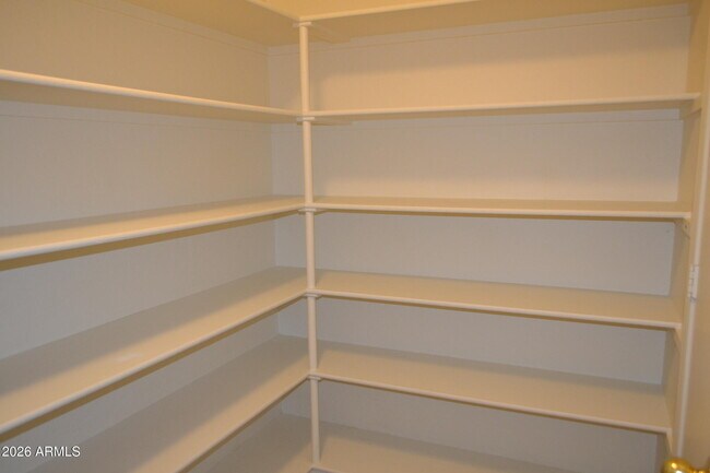 Building Photo - 445 E Osage Ave