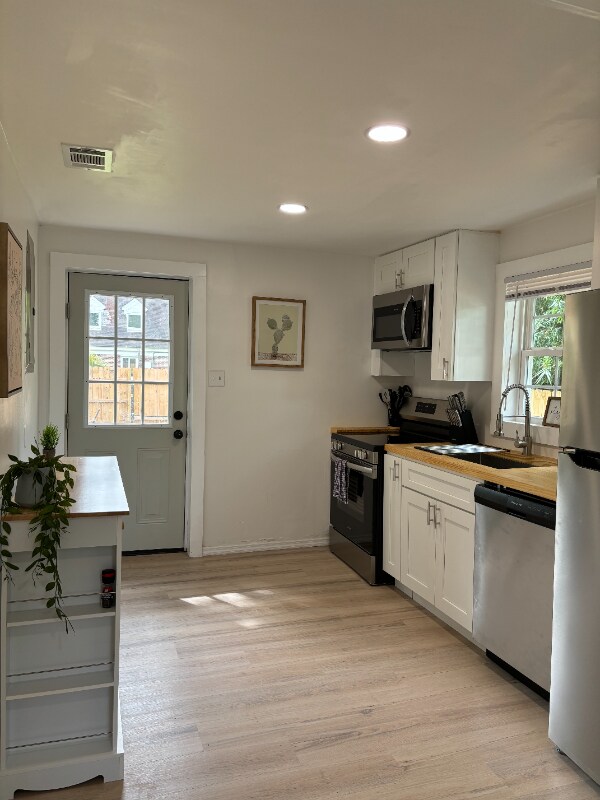 Building Photo - 637 E 35th St