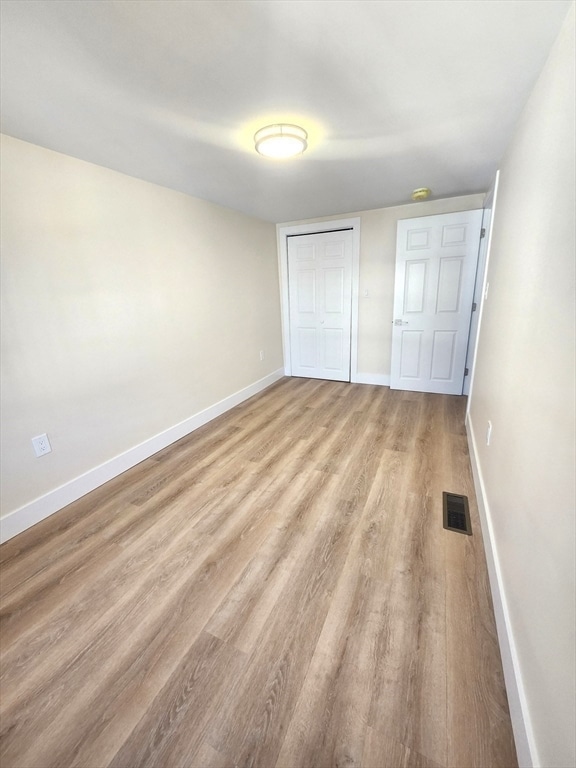 Building Photo - 264 Bowen St