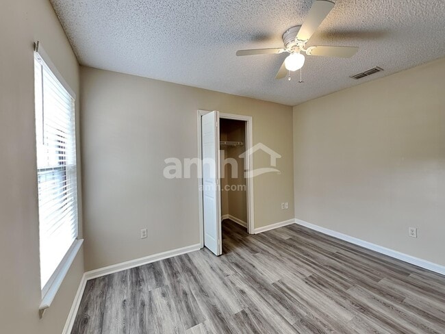 Building Photo - 1157 Windy Willows Dr