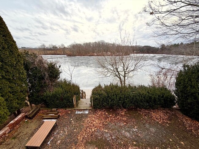 Building Photo - 157 Riverview Ave