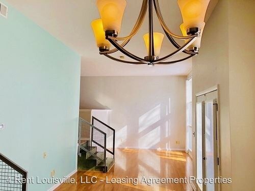 Building Photo - 2745 Grinstead Dr