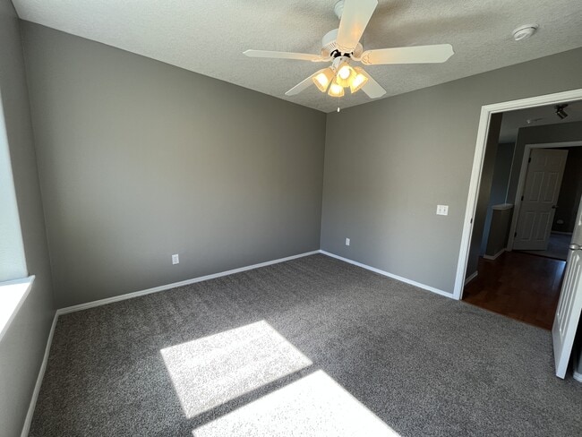 Building Photo - 13065 SW Seca Ct