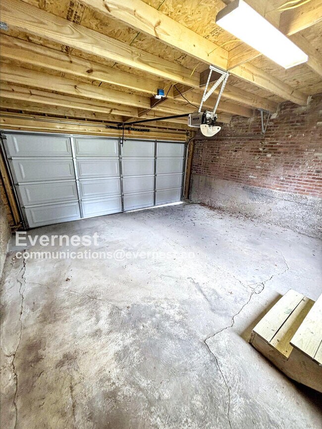 Building Photo - 3522 Arkansas Ave