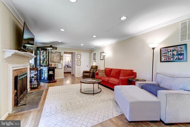 Building Photo - 10108 Donegal Ct