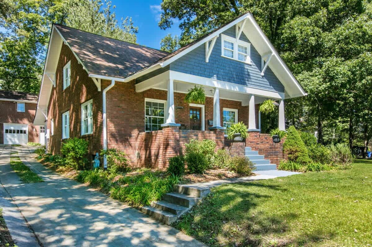 Building Photo - 111 Ashwood Rd