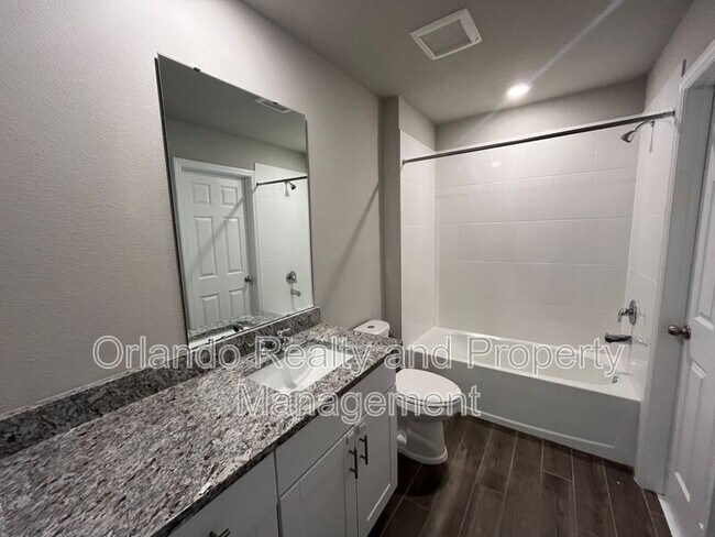 Building Photo - 2443 Sweet Viburnum Wy