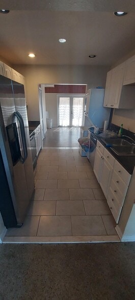 Kitchen - 228 Beverly Dr